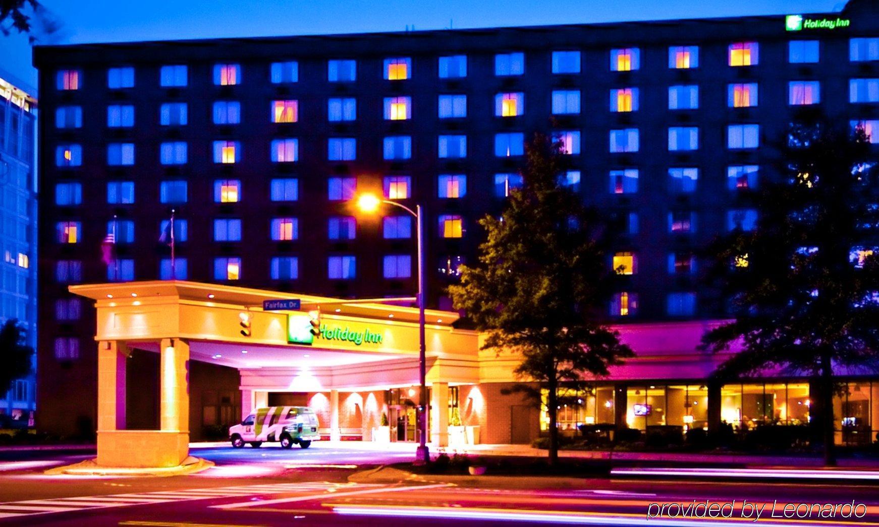 Holiday Inn Arlington At Ballston By Ihg Εξωτερικό φωτογραφία